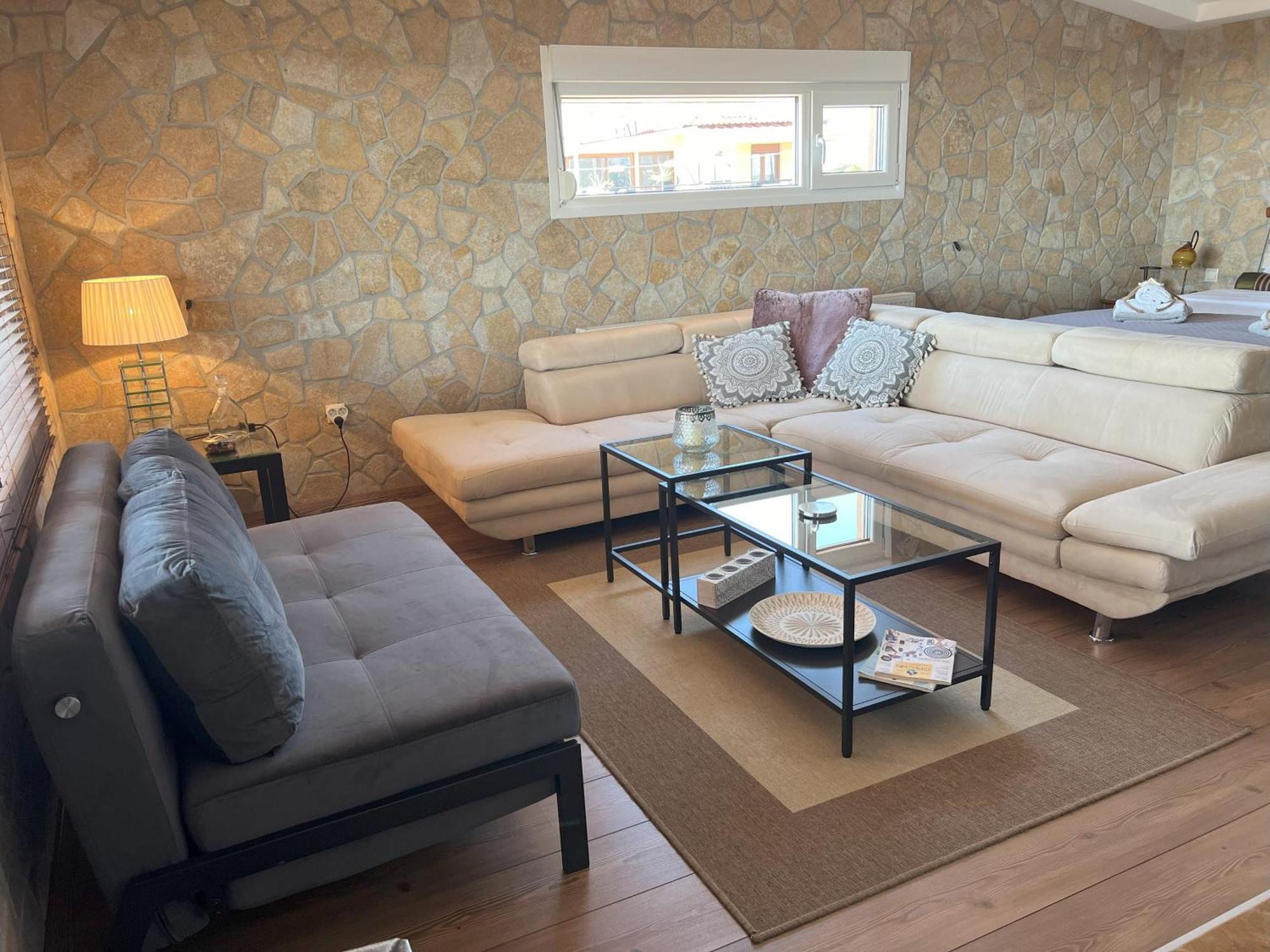 Апартаменты Doormat# Wait 'N Sea, Jacuzzi, Luxury Stone House Эпаноми Экстерьер фото